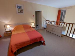 Maisons de vacances Gite Salles-Lavalette, 2 pieces, 4 personnes - FR-1-653-177 : photos des chambres