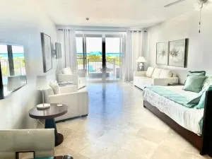 Private Poolside, Loft-Like Condo with Panoramic Grace Bay Views, Walk to Beach, Restaurants, & Turtle Cove Marina! - Turtle Cove