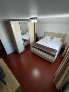 "Apartament"-Casa Genius