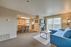 Walkable Park City Condo with Pool and Hot Tub!