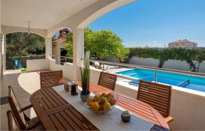 4 Bedroom Amazing Home In Kastel Novi 