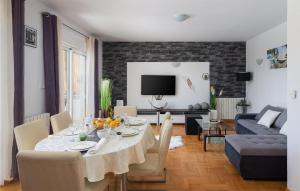 4 Bedroom Amazing Home In Kastel Novi 