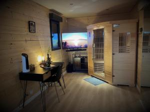 Maisons de vacances Cottage chaleureux avec Sauna & Jacuzzi : photos des chambres