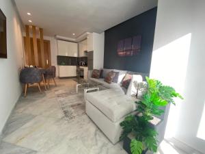 CORNICHE CASABLANCA - SUBLIME F2 NEUF