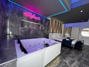 Suite con bañera de hidromasaje - Cama extragrande