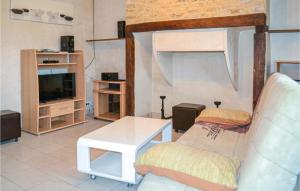 Maisons de vacances Nice home in St Chamassy with 1 Bedrooms : photos des chambres