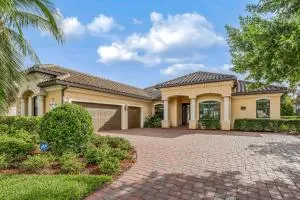 Lisburn Lake View - Harker