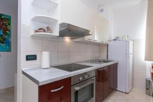 Family-friendly apartments with swimming pool Brela, Makarska - 20065