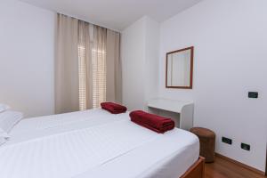 Family-friendly apartments with swimming pool Brela, Makarska - 20066