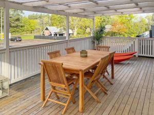 Stylish Holiday Apartment on Oland