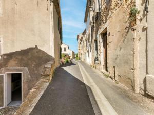 Maisons de vacances Comfortable Holiday Home in Montouliers near Bize Minervois : photos des chambres