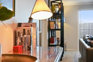 The Mountain House - Luxury 4BR Home l WiFi l Netflix l BBQ l Nespresso Machine