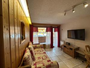 Appartement spacieux au cœur de Méribel, proche des pistes, pour 4, balcon - FR-1-688-40