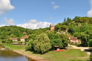 Maisons de vacances Grande maison de famille a Limeuil pour 8 - La Tour : photos des chambres