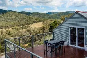 'Bear Cottage' an Eco Escape in the Hills of Riverlea - Kandos