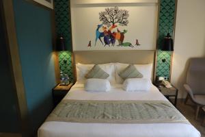 THE CRUZE PREMIUM BOUTIQUE HOTEL