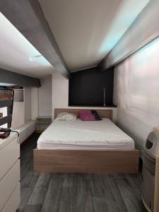 Belle vue, T2 Mezzanine vue port, 50 m de la plage de la conque