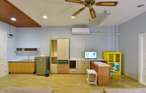 97 Merryland Apartments & Hotel