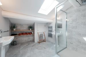 B&B / Chambres d'hotes Domaine Perreal Les Chambres : photos des chambres