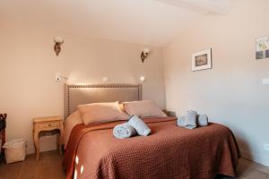 B&B / Chambres d'hotes Domaine Perreal Les Chambres : photos des chambres