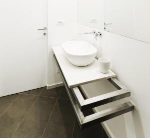 Deluxe Double Room with Shower room in Genova Porto Antico Boutique B&B