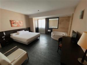 Double or Twin Room with Spa Access room in Spa Hotel Ciudad de Teruel