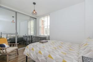 Flat 2, 158 Abingdon Road