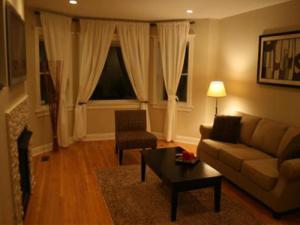 Standard Apartment room in Roscoe Village Guesthouse