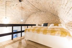 KIRÁLY DOWNTOWN STUDIO