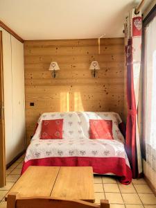 Appartements SH104 - Studio 4 pers centre des Carroz : photos des chambres