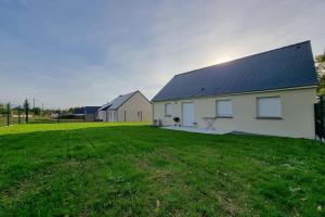 Maisons de vacances Spacious modern house near the Golf of Ardree : photos des chambres