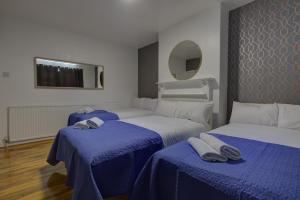 Twin Towers Hotel