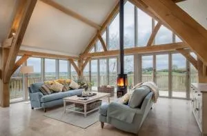 Gitcombe Retreat - Hemborough Post