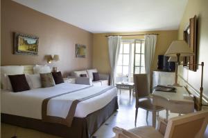 Junior Suite room in Hôtel De Mougins