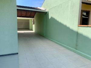 053 - Casa de praia para até 10 pessoas Bombinhas, com 4 vagas de garagem