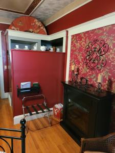 Triple Room room in Prairie House Manor Bed and Breakfast