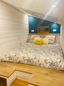 Maisons de vacances La Tiny Blue - maison insolite pour 2 - sans Tv : photos des chambres