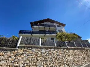 Къща за гости "При Николови" - Beden