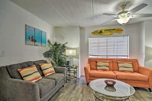 Less Than 2 Mi to Coast St Pete Beach Gem with Pool Access