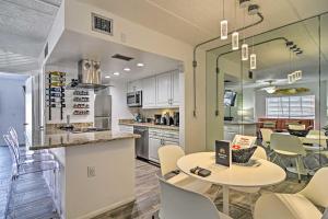 Less Than 2 Mi to Coast St Pete Beach Gem with Pool Access