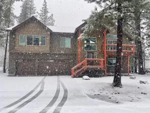 King Bed New Build Christmas Valley Garage Parking - كيركوود