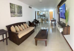 ¡Hermoso Apartamento en Loma Real!