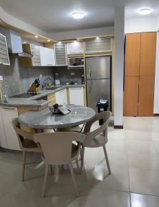 ¡Hermoso Apartamento en Loma Real!