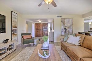Stunning Sun Lakes Home w Beautiful Lake Views!