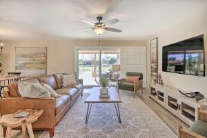 Stunning Sun Lakes Home w Beautiful Lake Views!