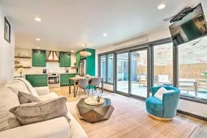 Luxury Spa Retreat Private Courtyard and More! - Cottage Grove