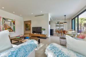 Buenavista by Almarina Villas