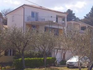 Apartment in Supetar - Insel Brac 42678 