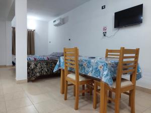 DEPARTAMENTO CON COCHERA ( COMPLEJO FRENCH )