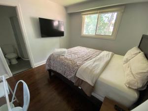 Yonge and Finch Subway !P Cozy & Quiet Private Bdr with Private Bathroom